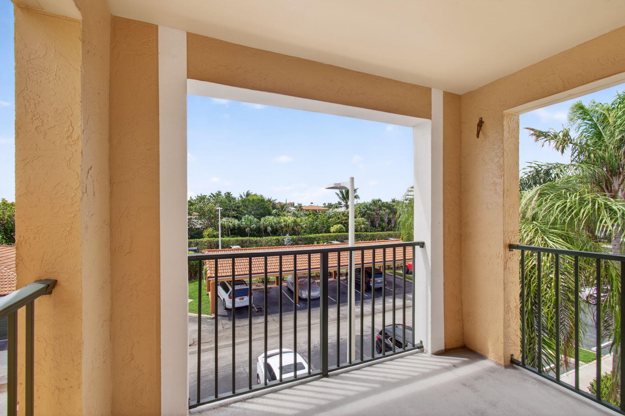 157 Yacht Club Way 303