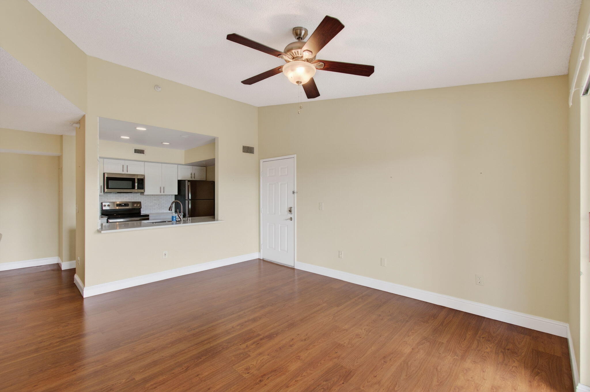 157 Yacht Club Way 303