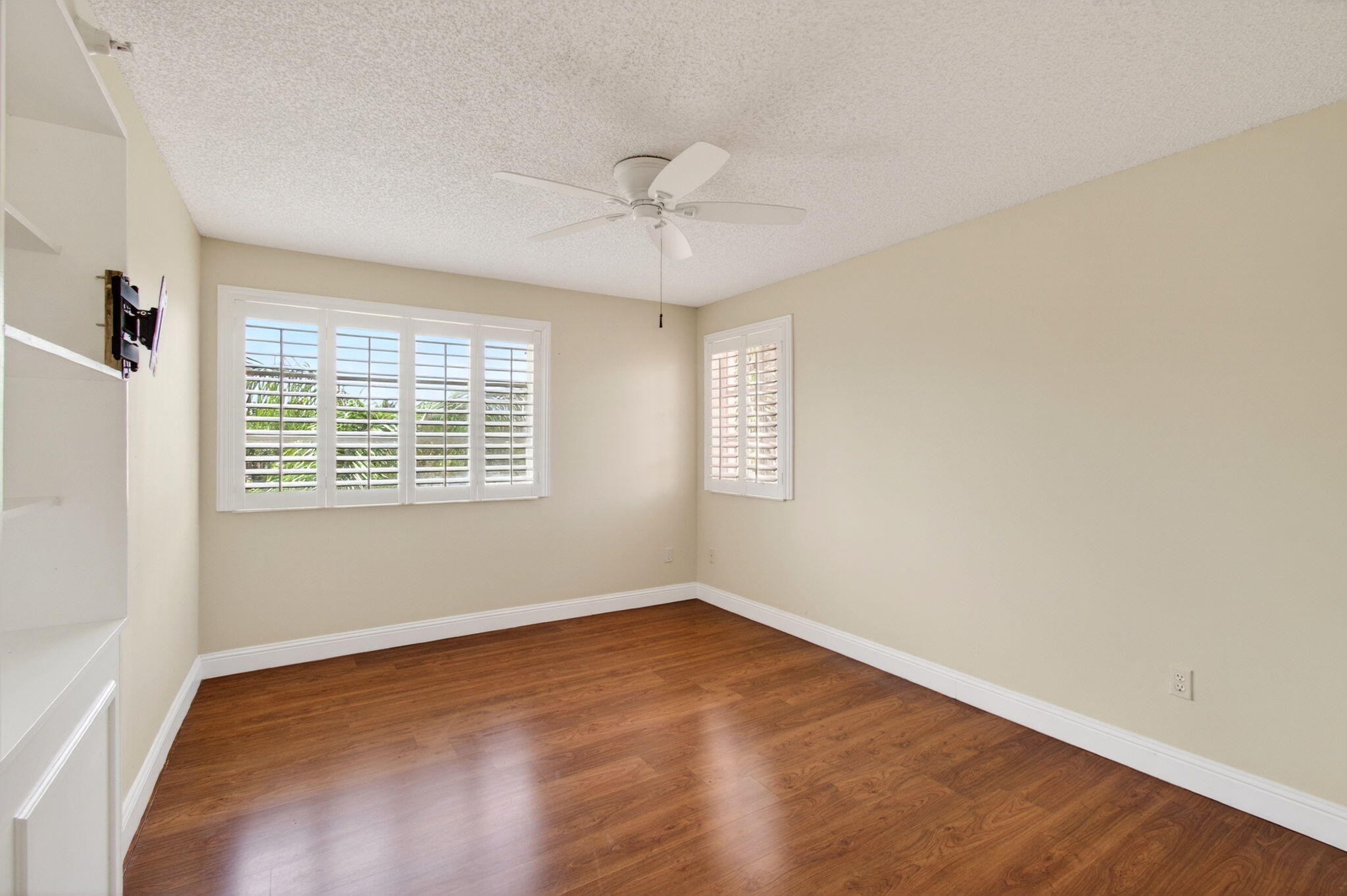 157 Yacht Club Way 303