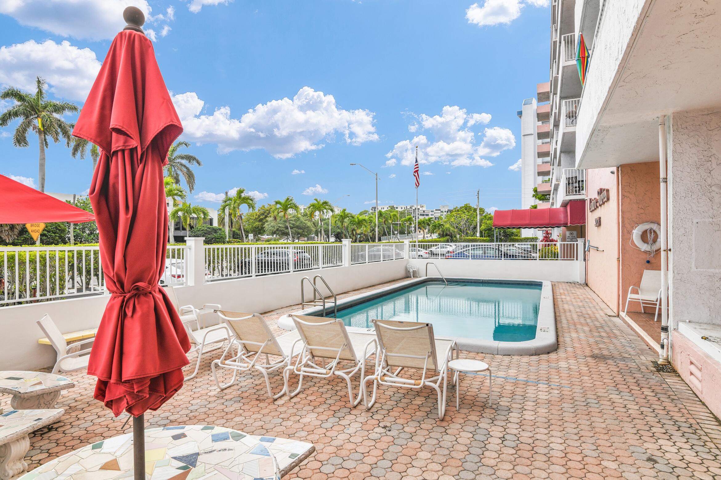3201 NE 14th Street Causeway 708