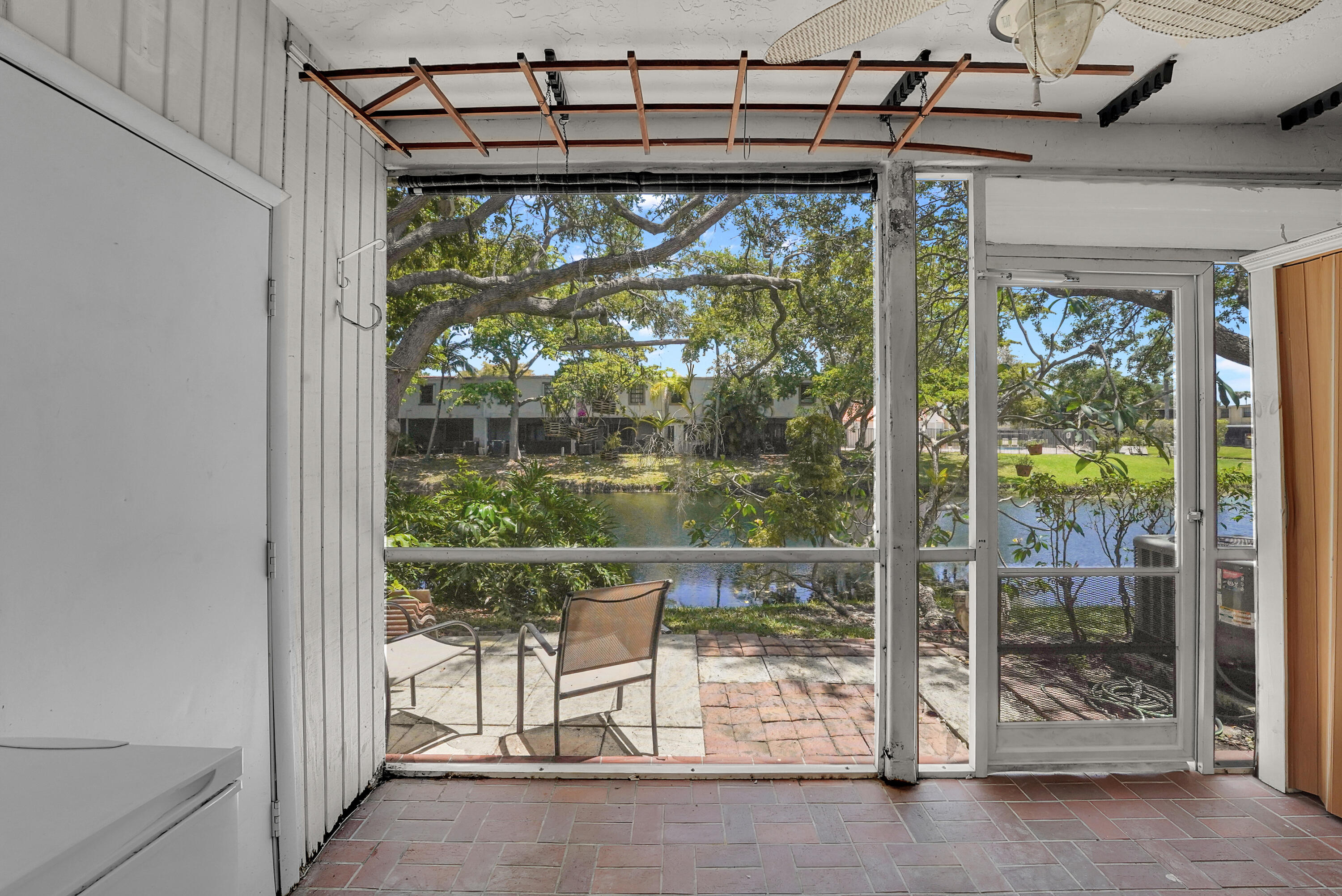 9499 NW 42nd Street