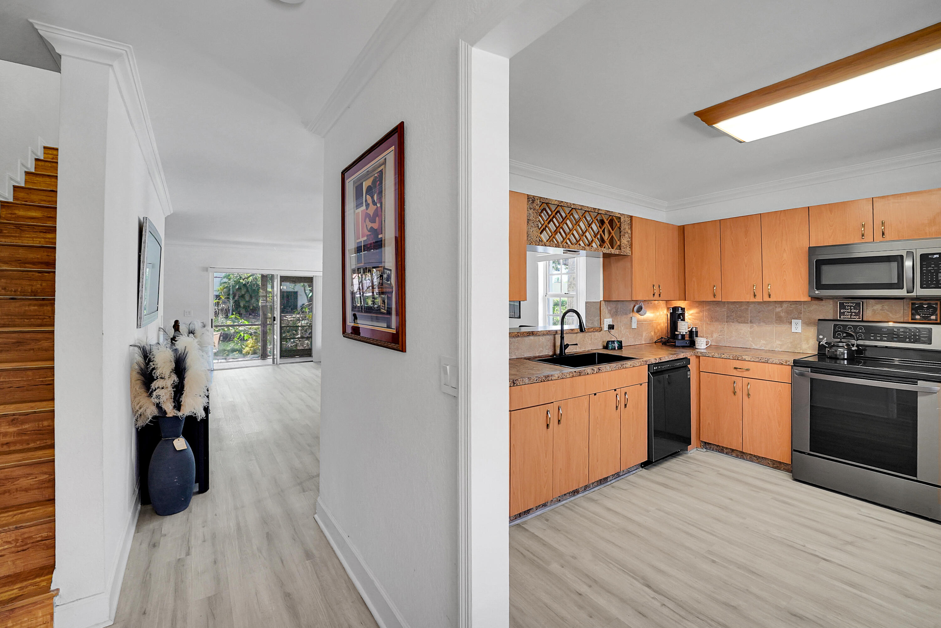9499 NW 42nd Street