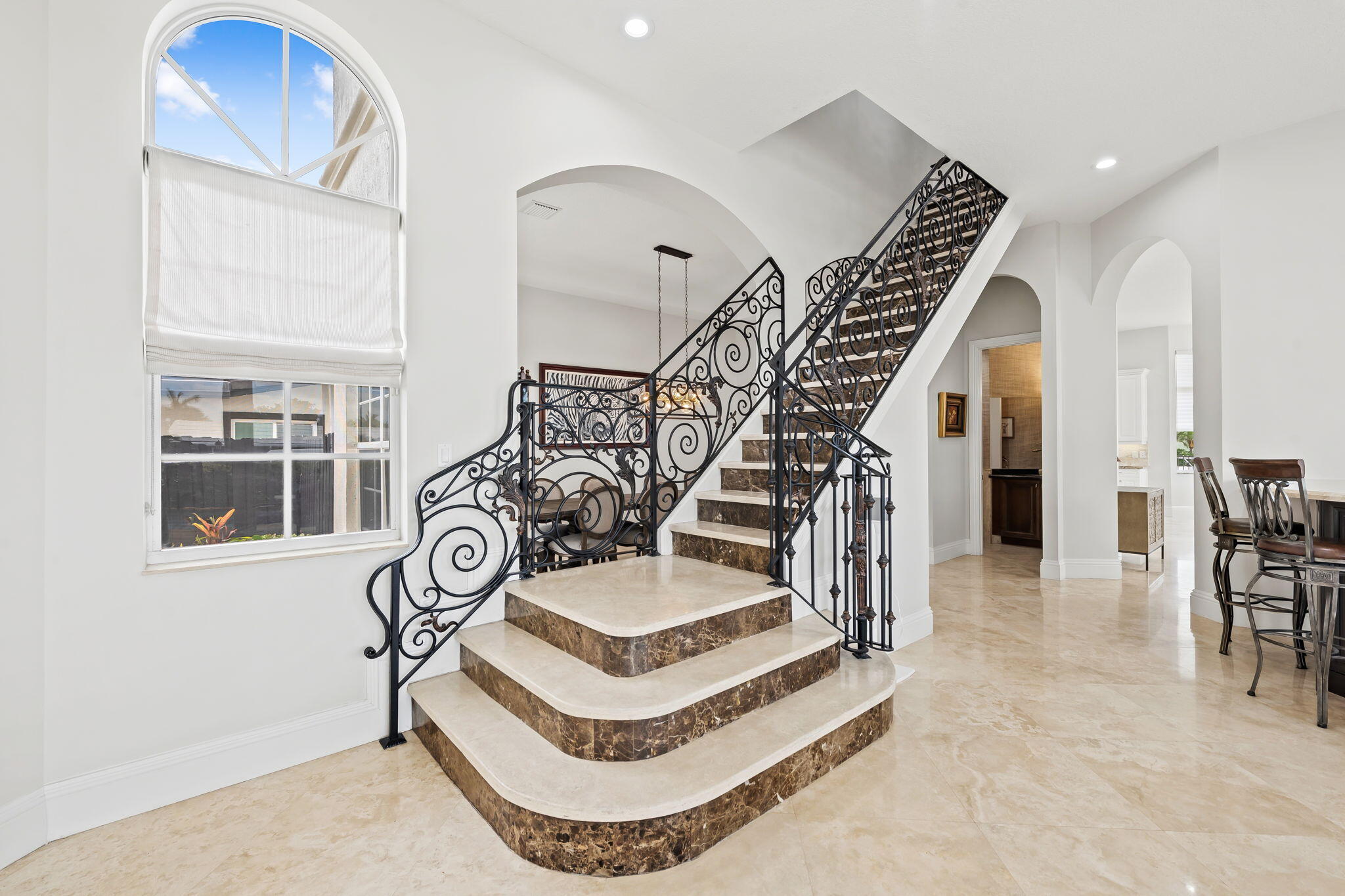 1261 NE 27th Way