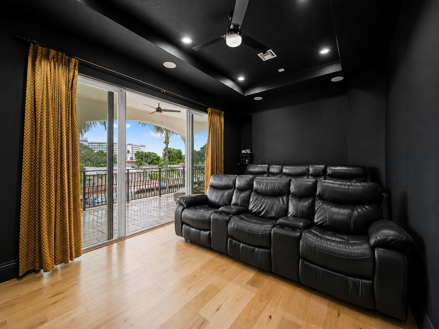 1261 NE 27th Way
