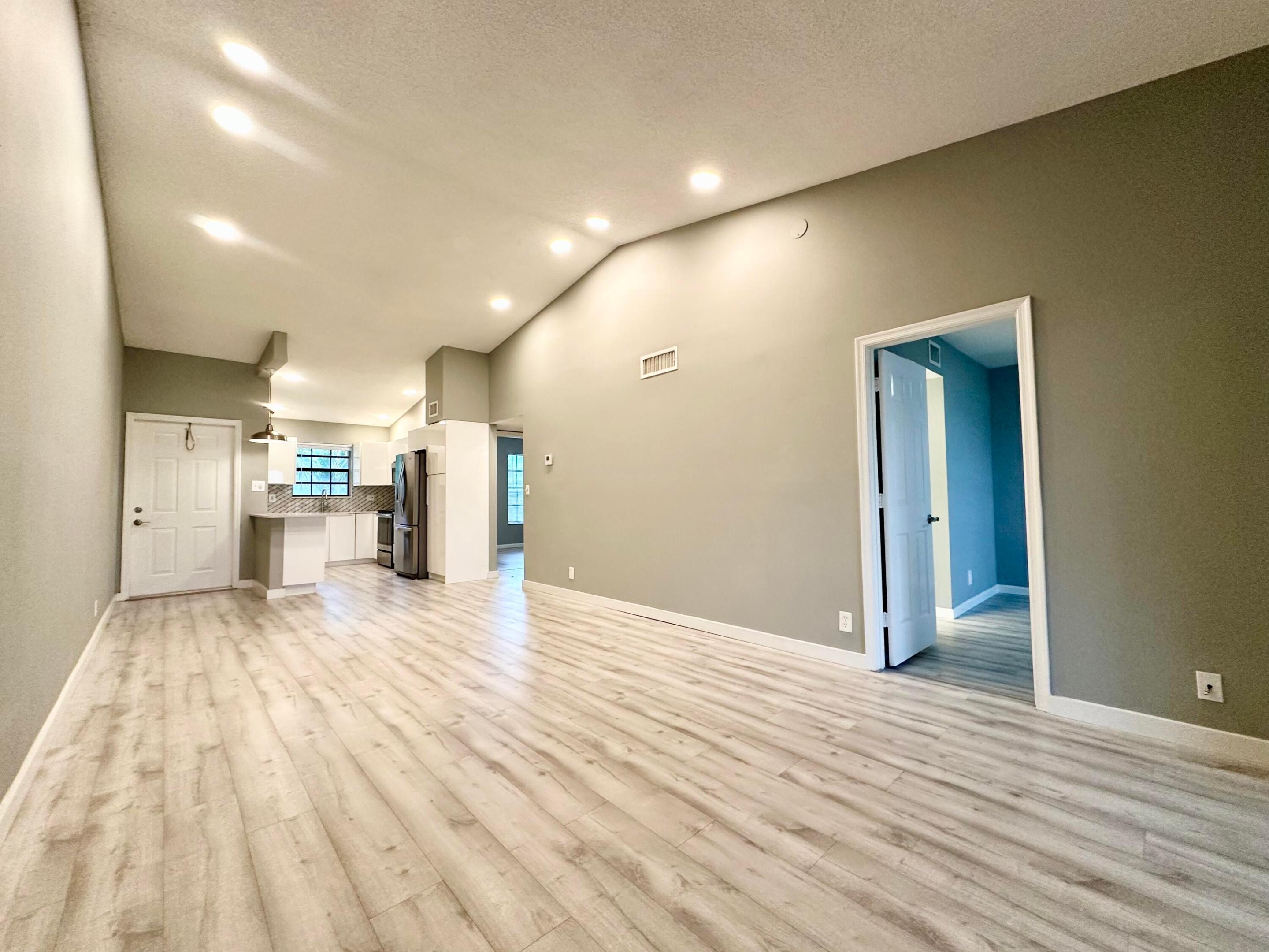 2800 Palmwood Terrace 2210