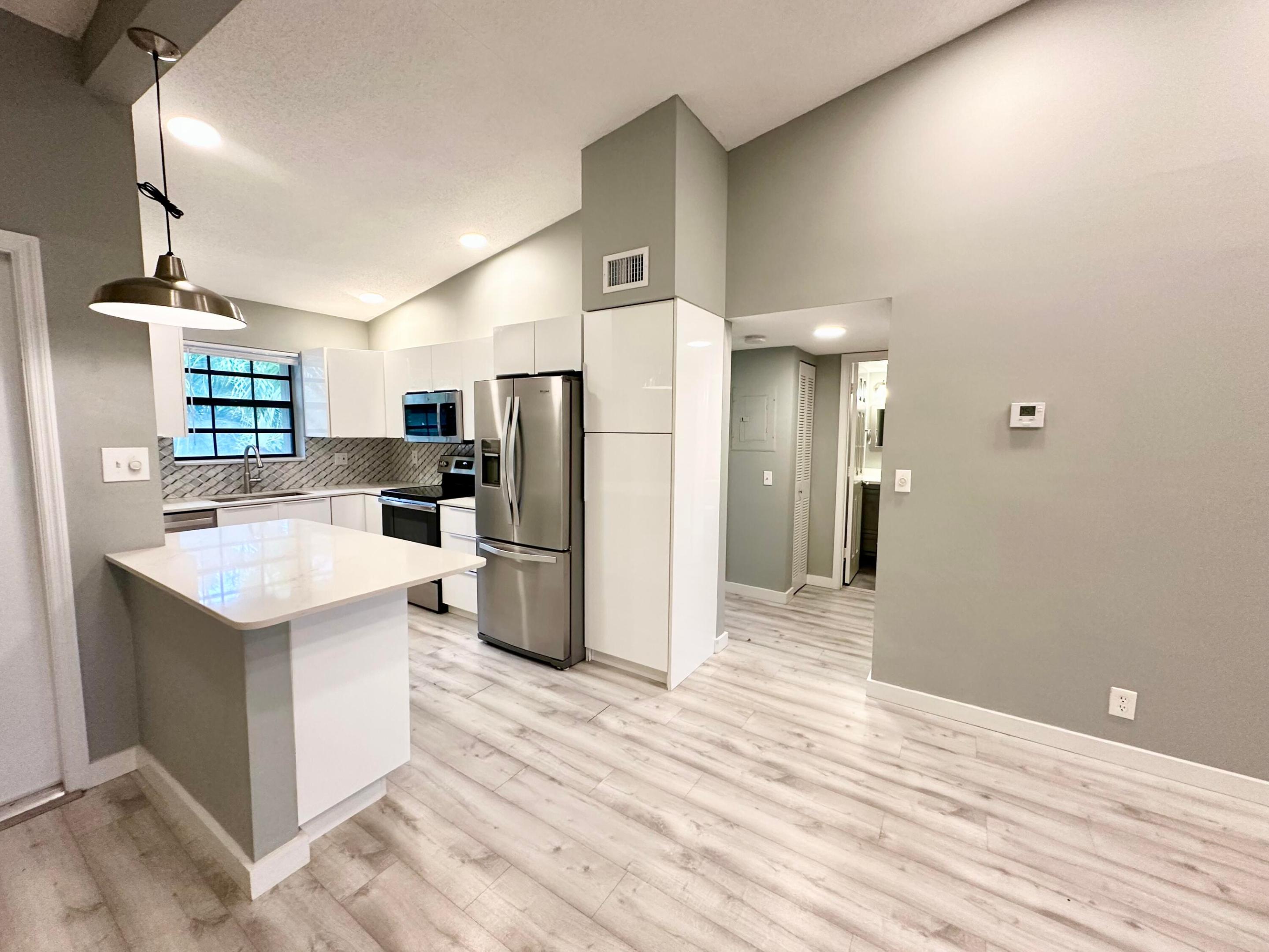 2800 Palmwood Terrace 2210