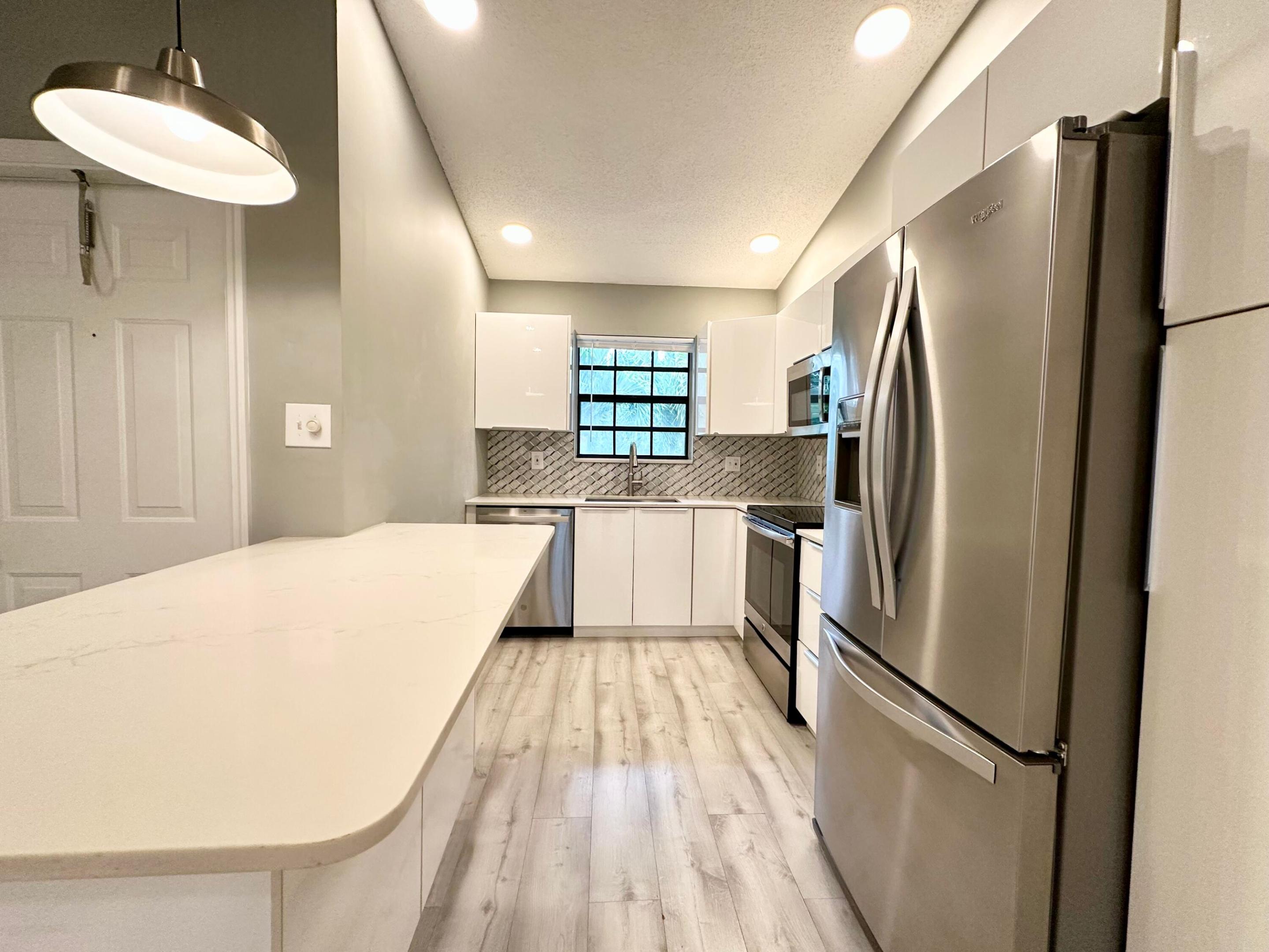 2800 Palmwood Terrace 2210