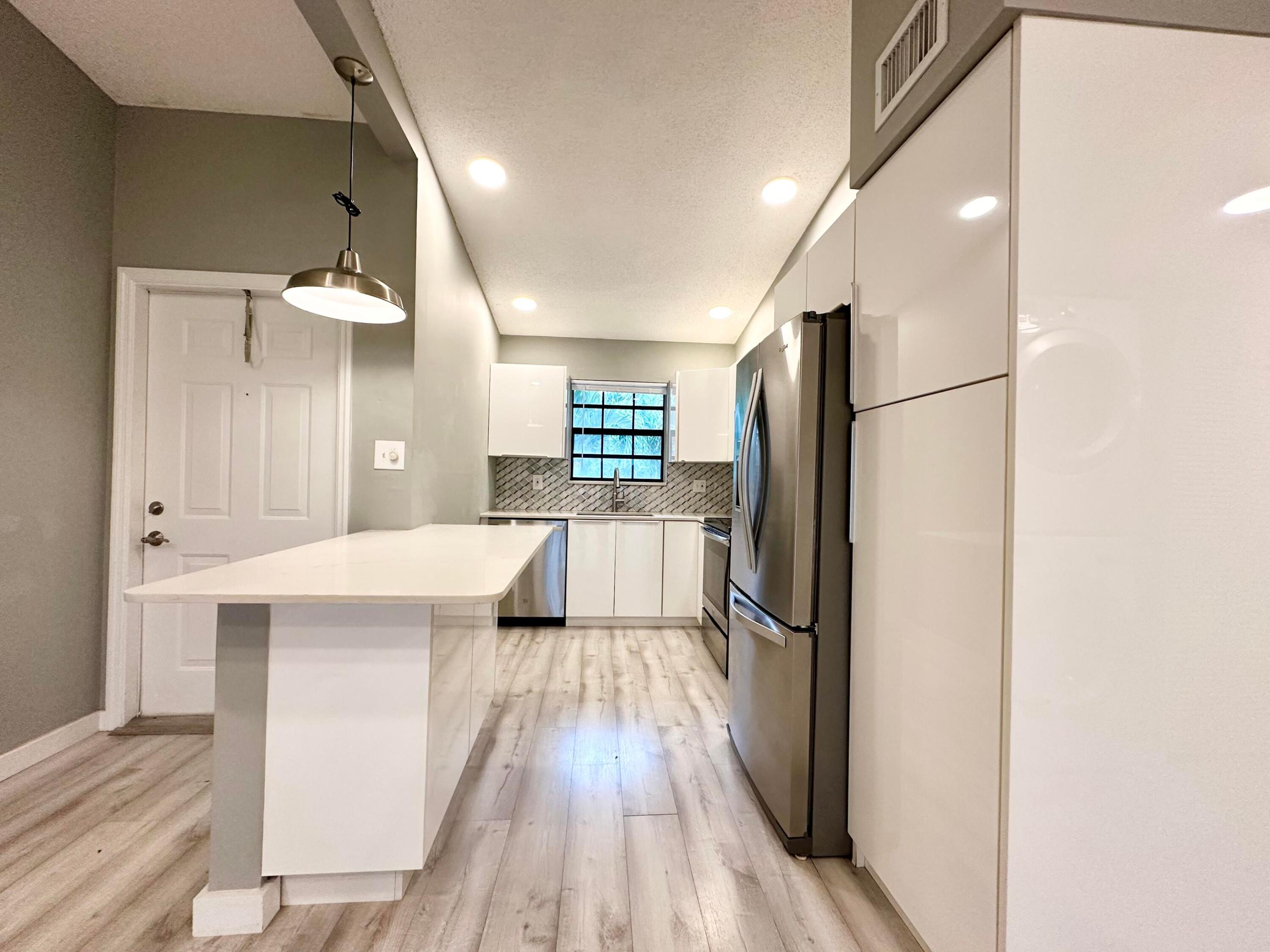 2800 Palmwood Terrace 2210