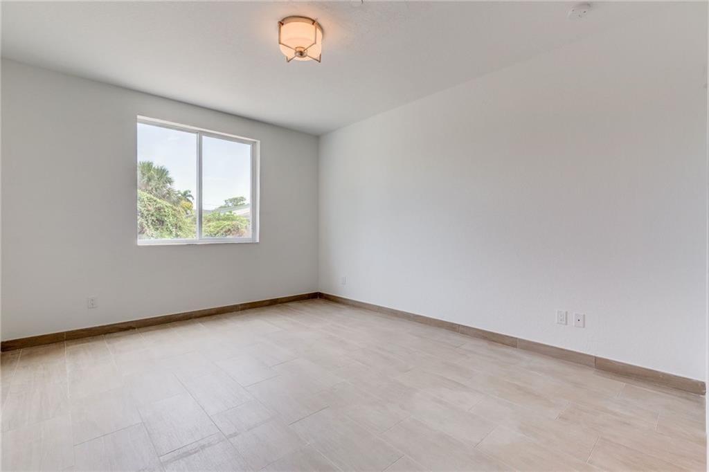 1550 NE 34th Court 3c