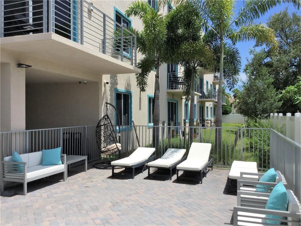 1550 NE 34th Court 3c