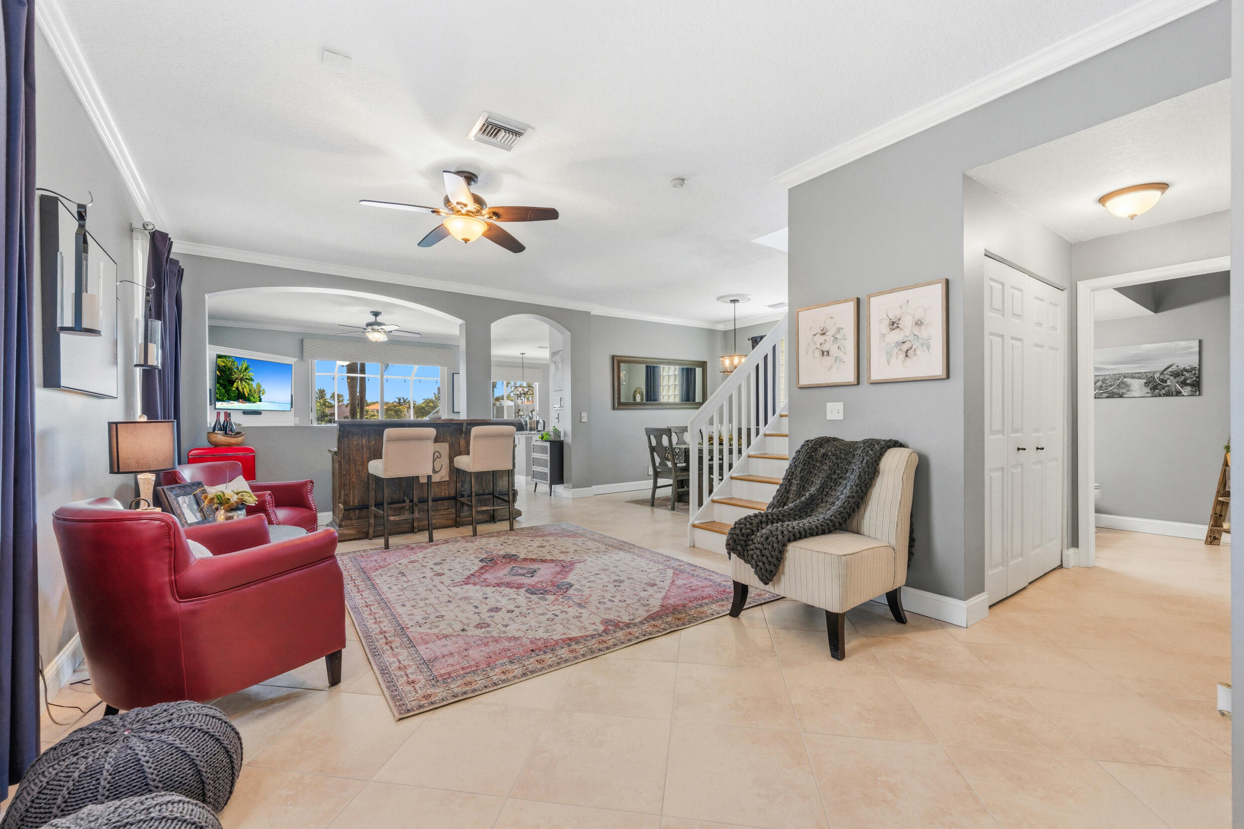 7960 La Rose Court