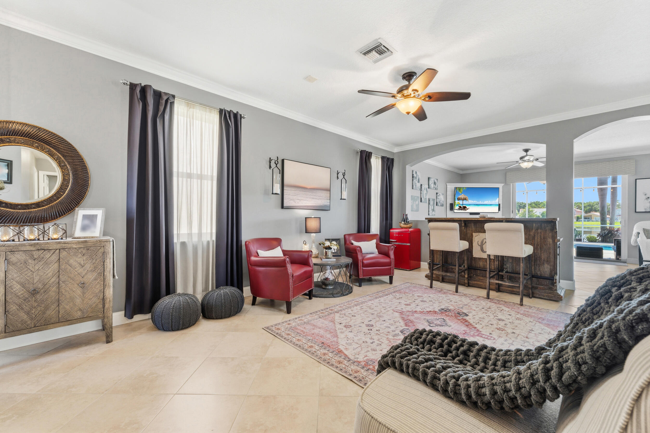 7960 La Rose Court
