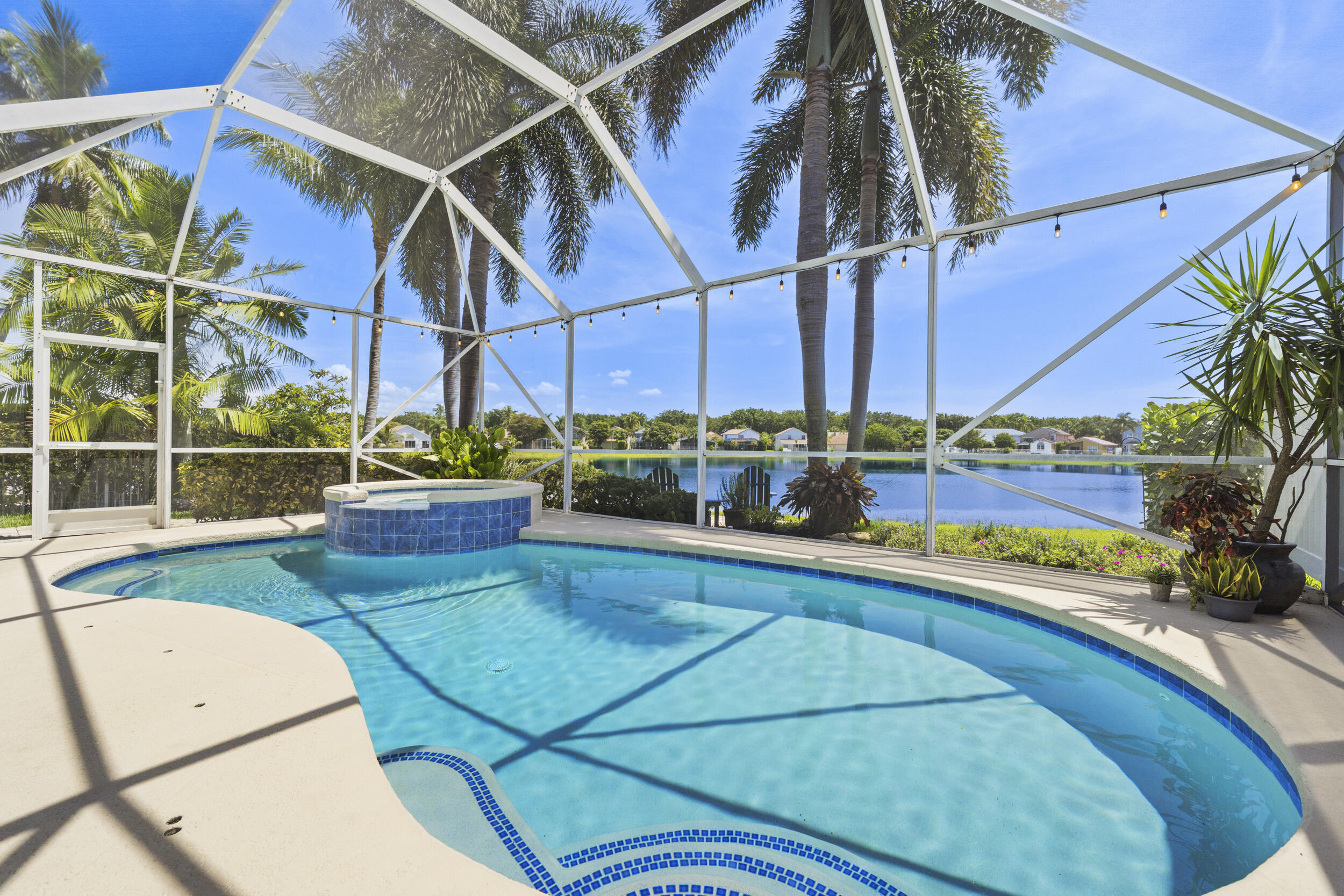 7960 La Rose Court