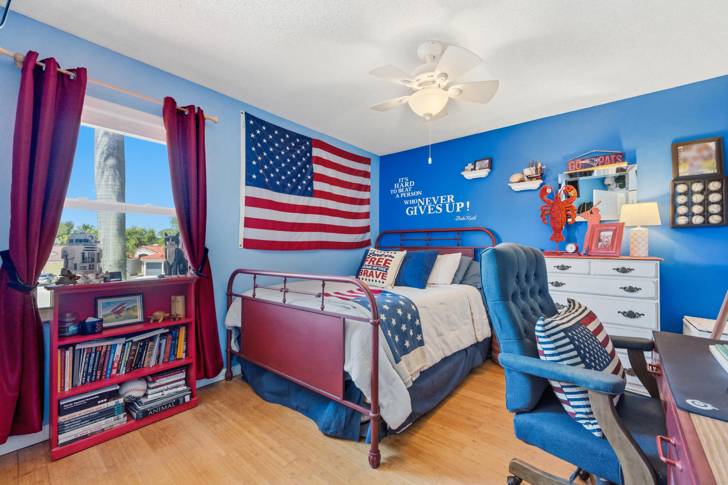 7960 La Rose Court