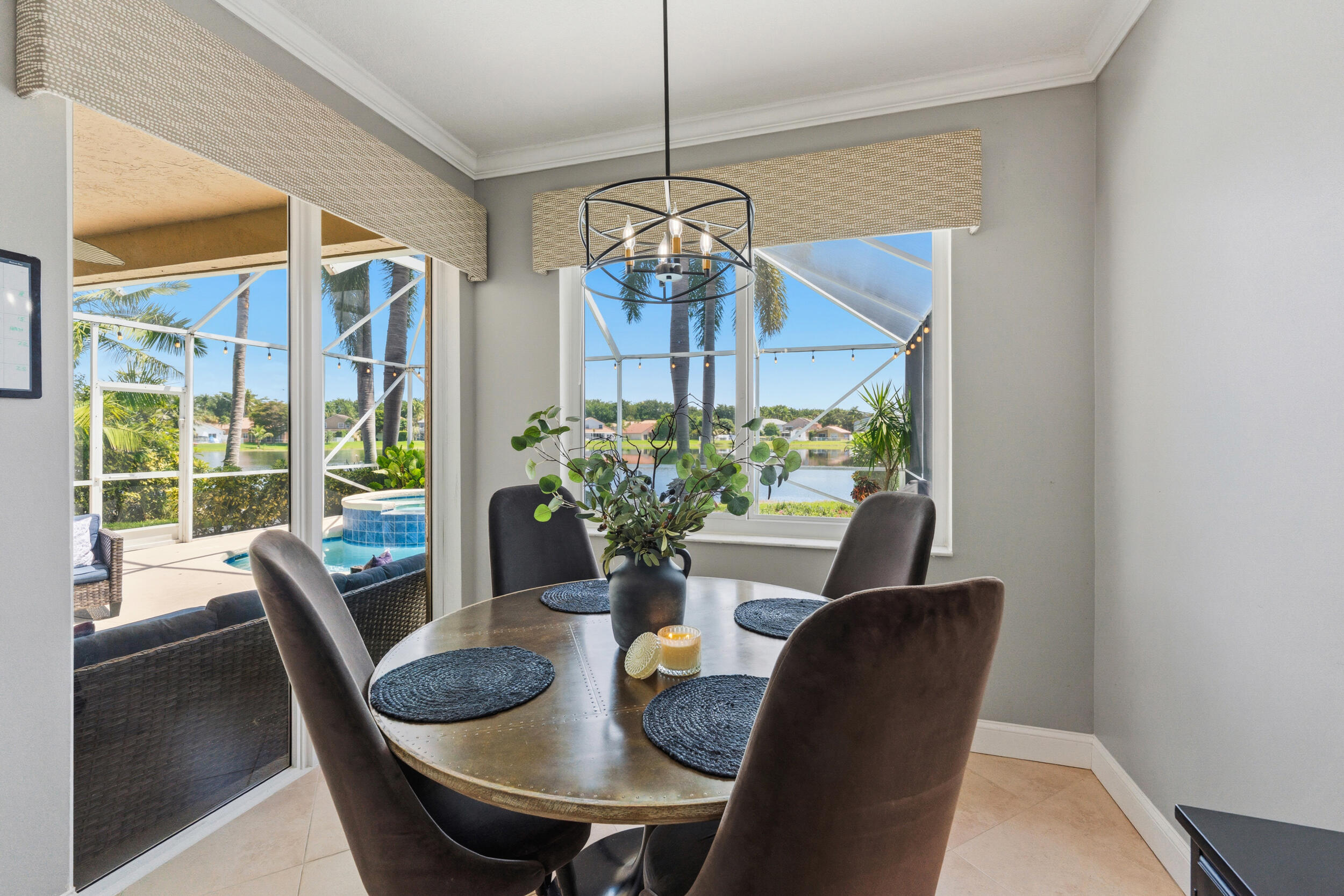7960 La Rose Court