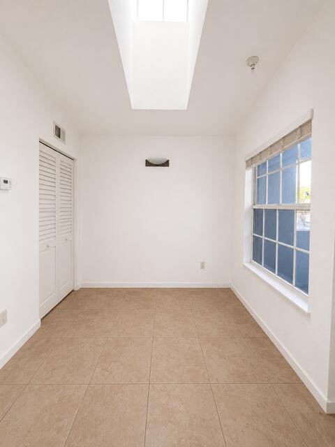 1000 Crystal Way F