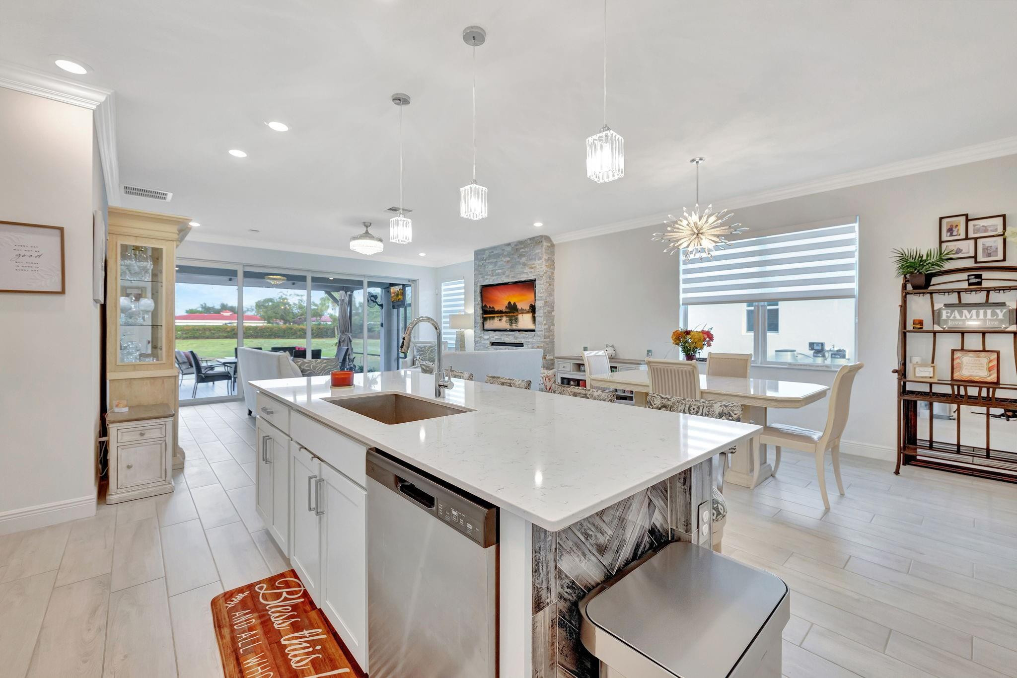 4284 Rosa Drive
