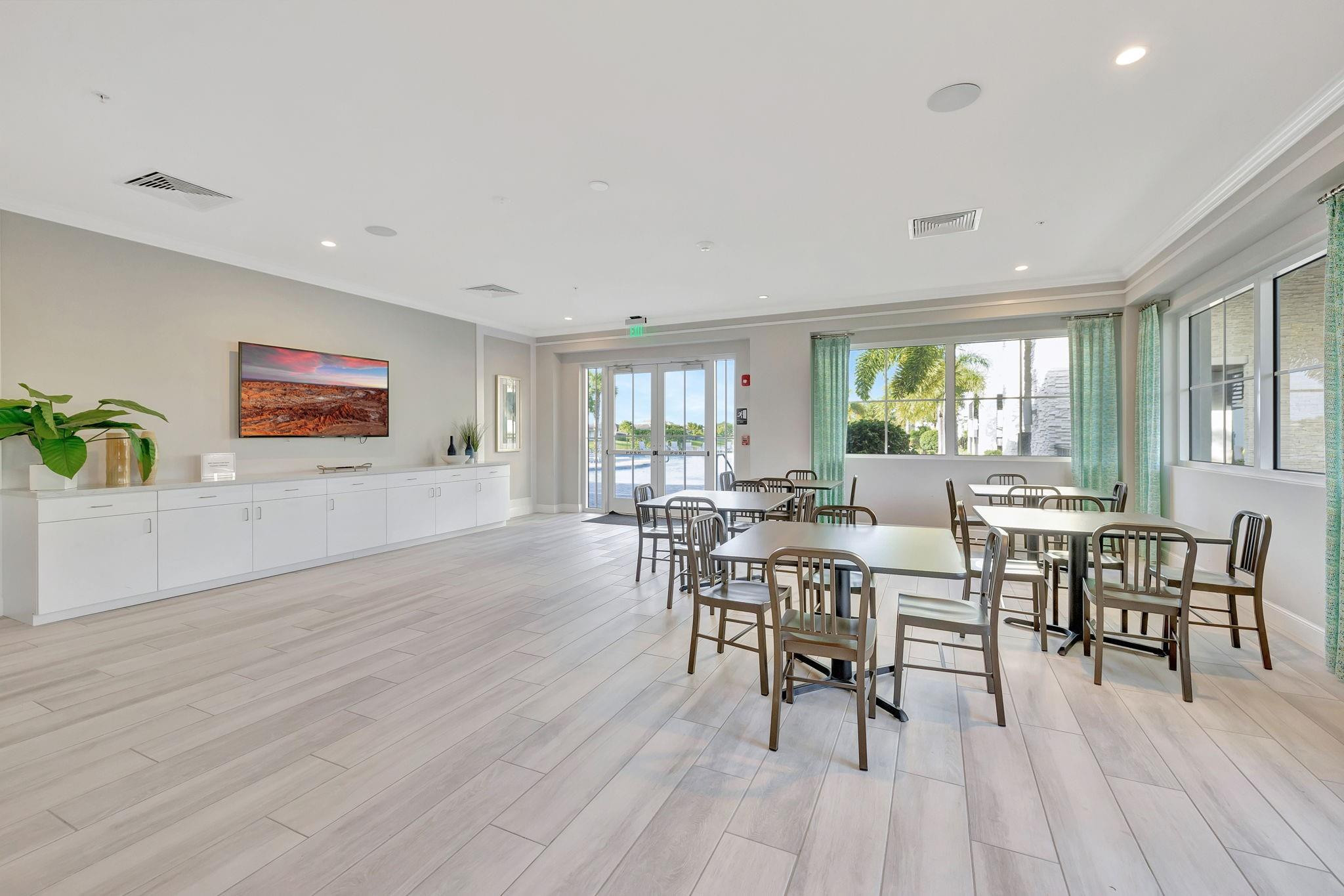 4284 Rosa Drive