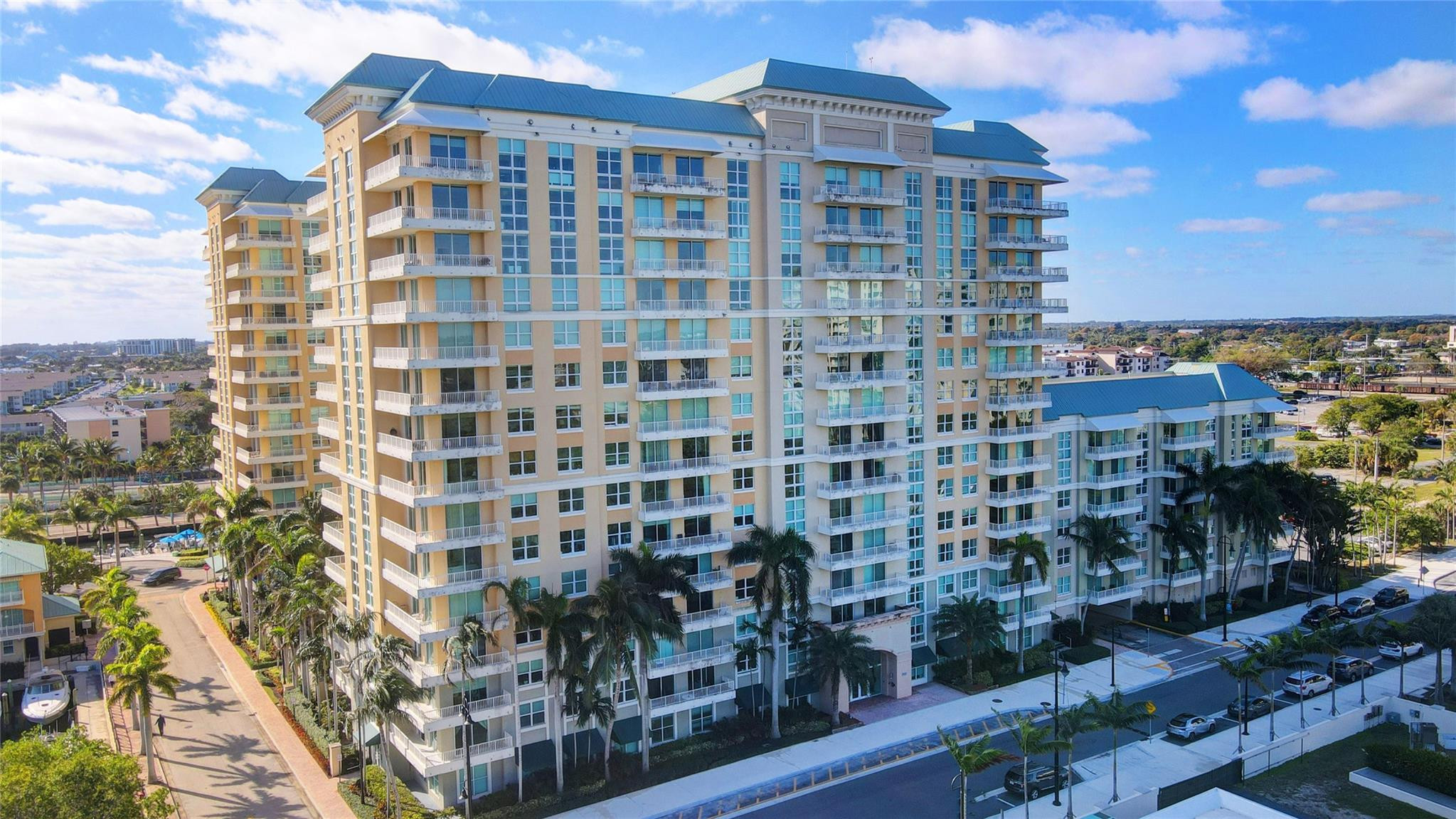700 E Boynton Beach Boulevard Unit: 706