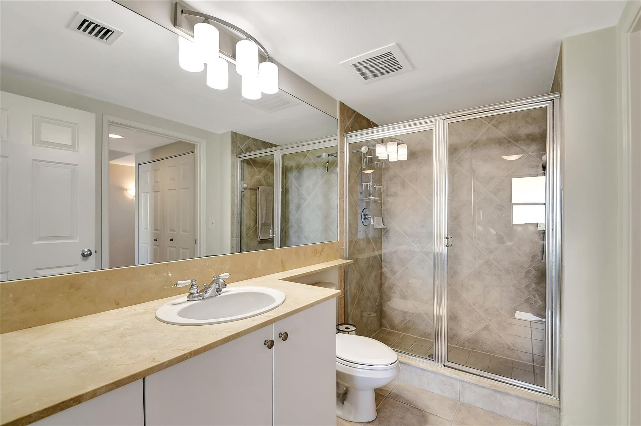 700 E Boynton Beach Boulevard Unit: 706