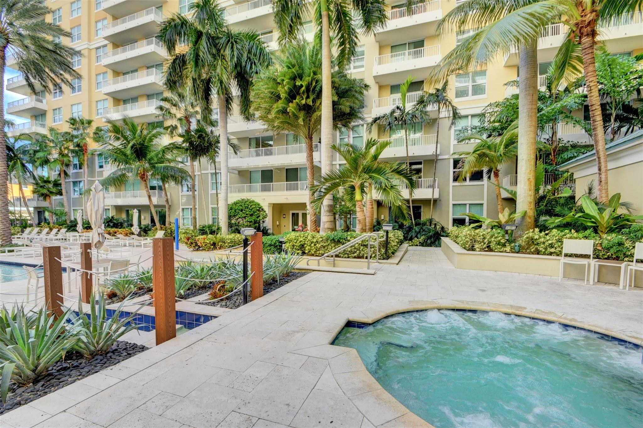 700 E Boynton Beach Boulevard Unit: 706