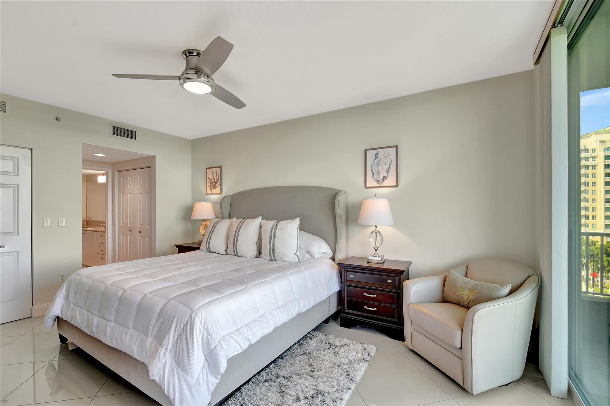 700 E Boynton Beach Boulevard Unit: 706