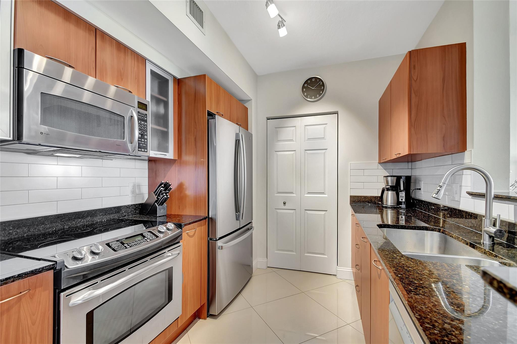 700 E Boynton Beach Boulevard Unit: 706