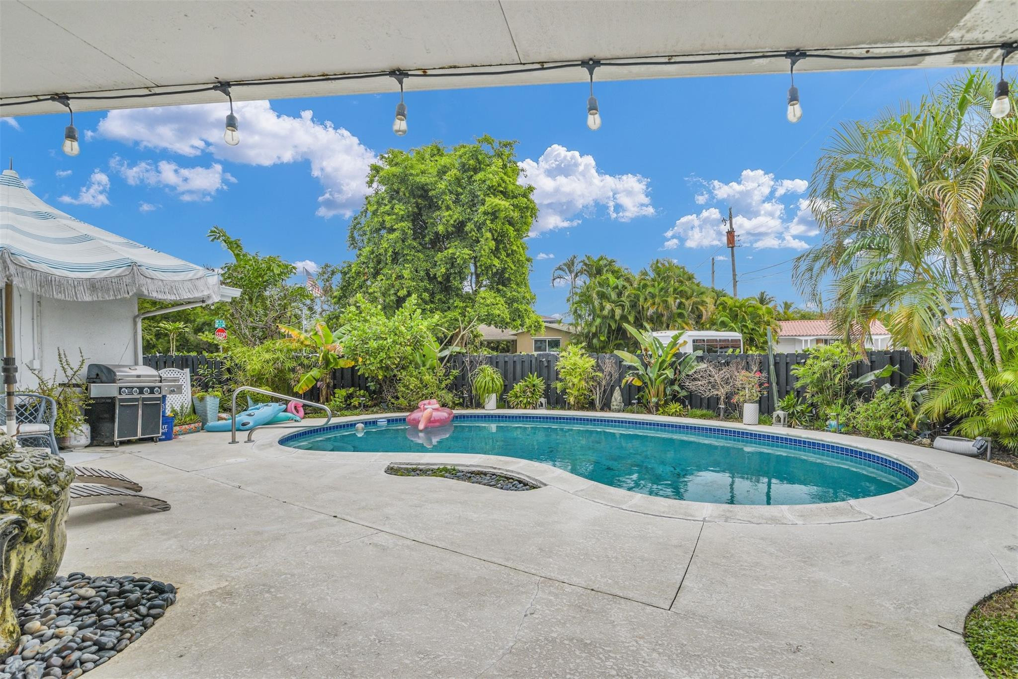 100 SW 17th Street