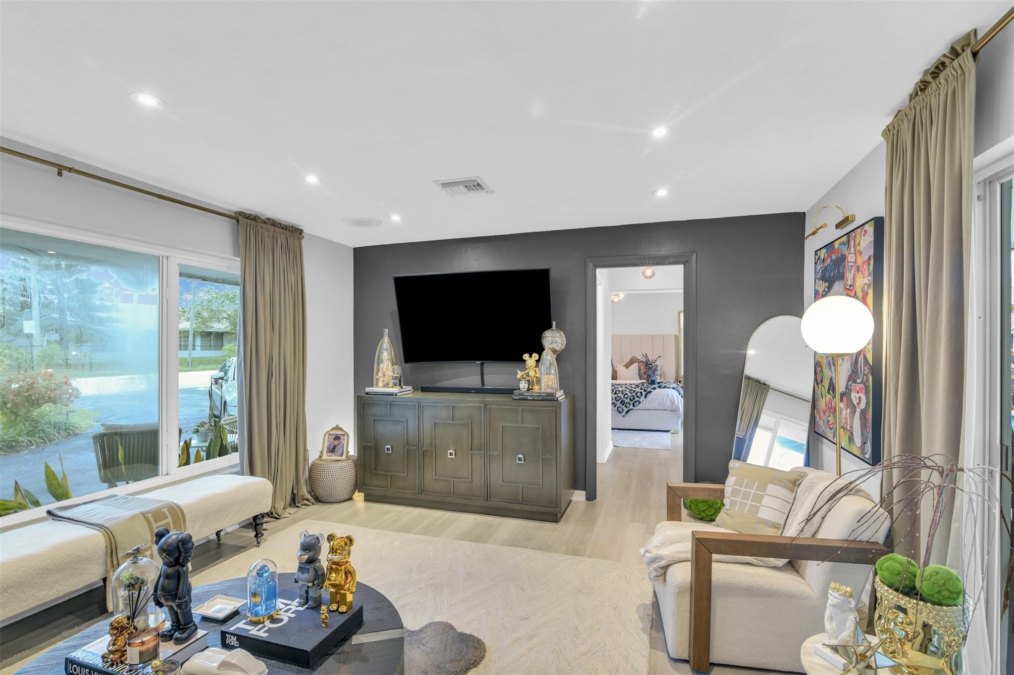100 SW 17th Street