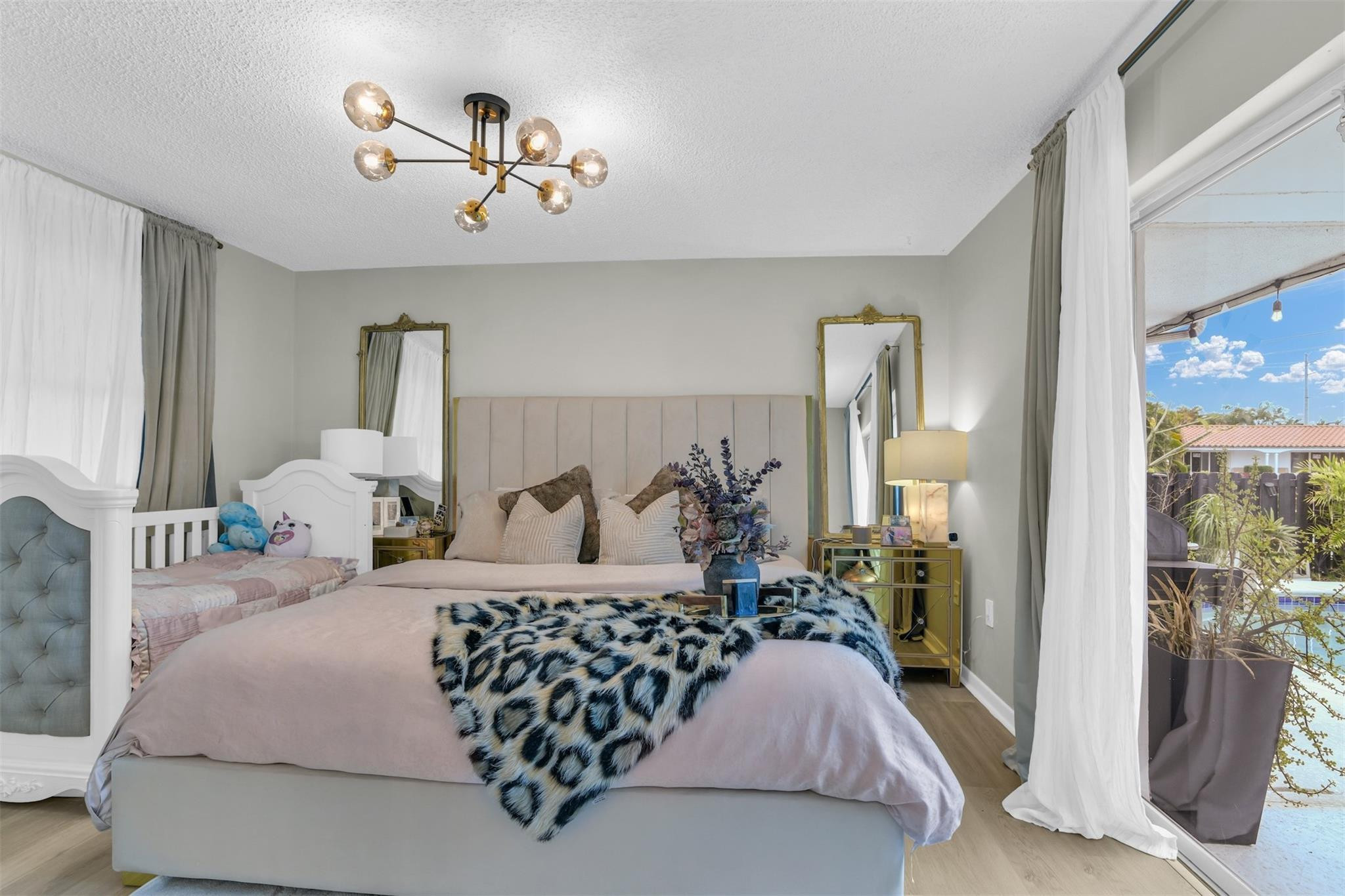 100 SW 17th Street