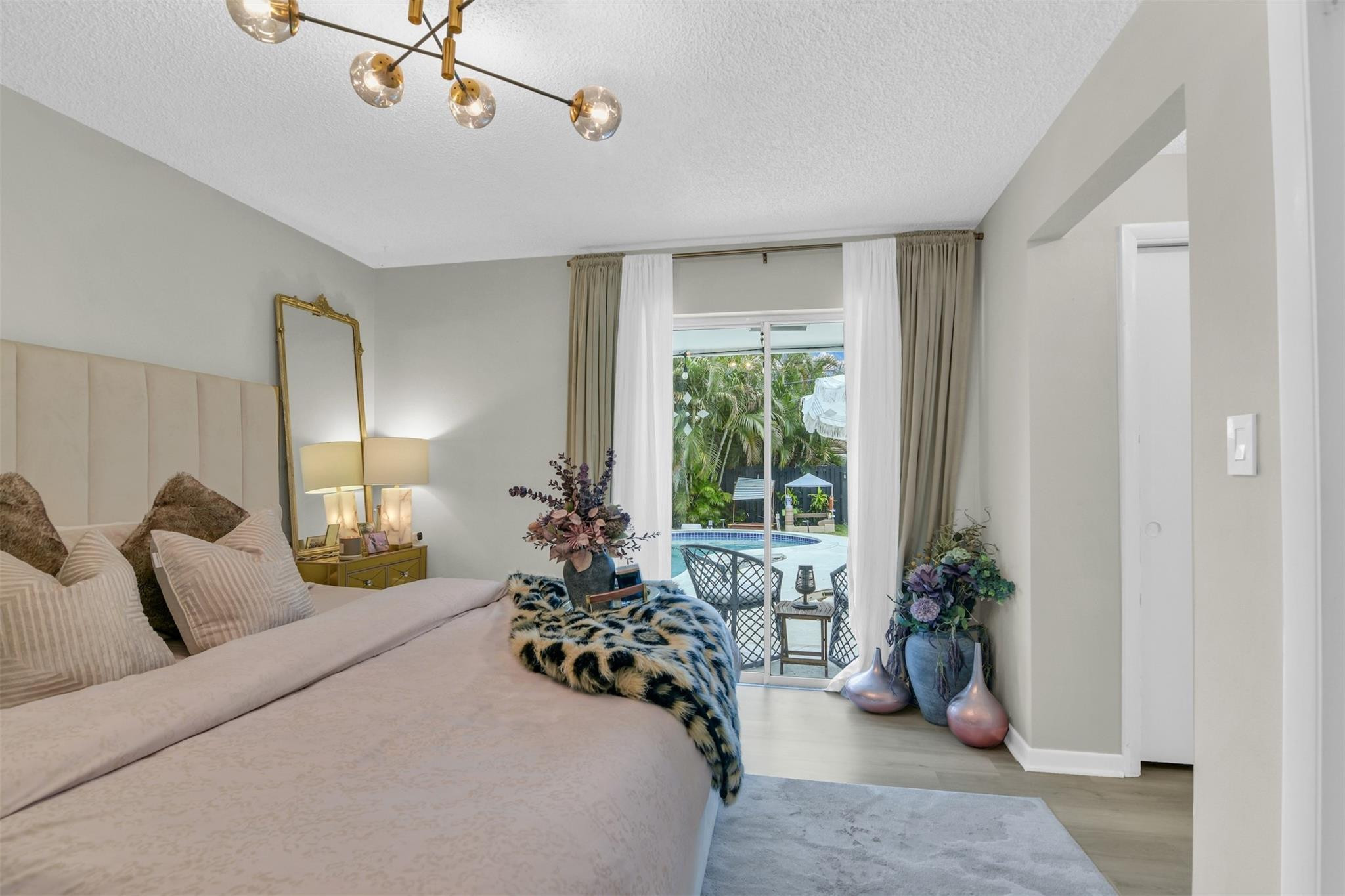 100 SW 17th Street