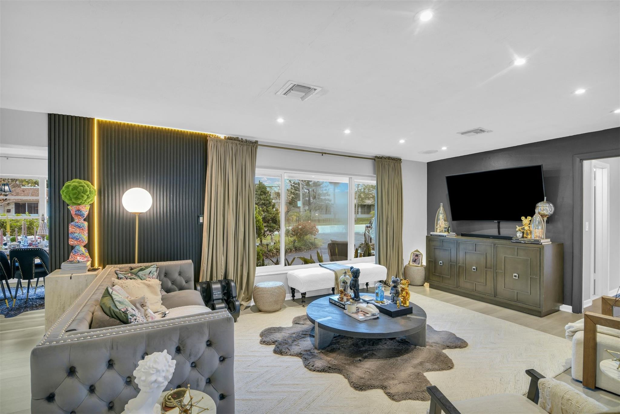 100 SW 17th Street
