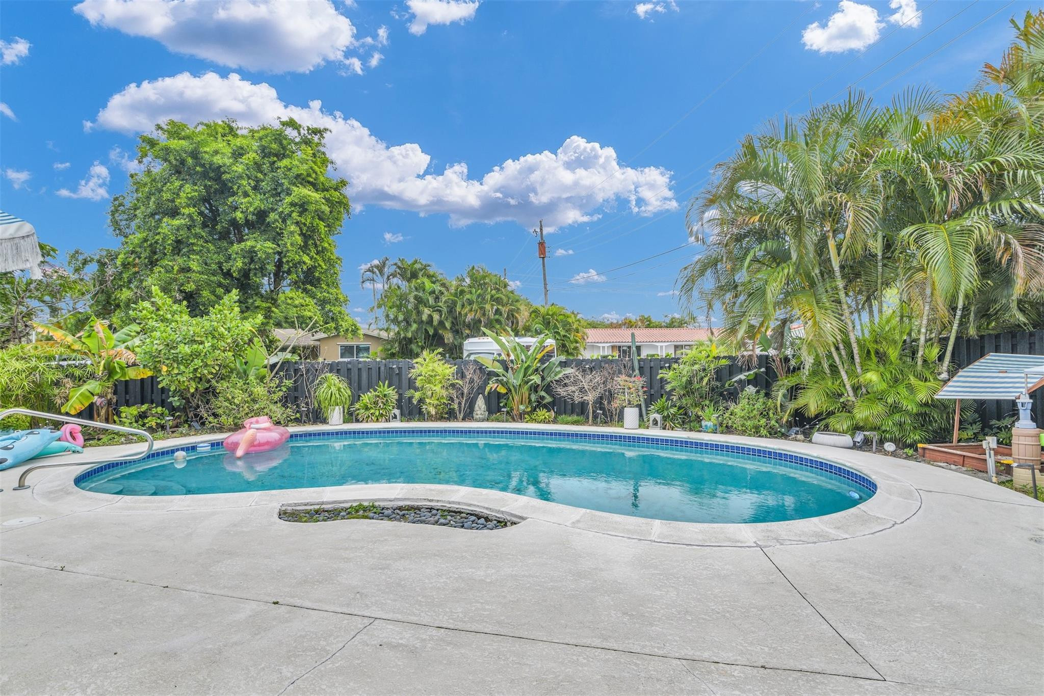 100 SW 17th Street