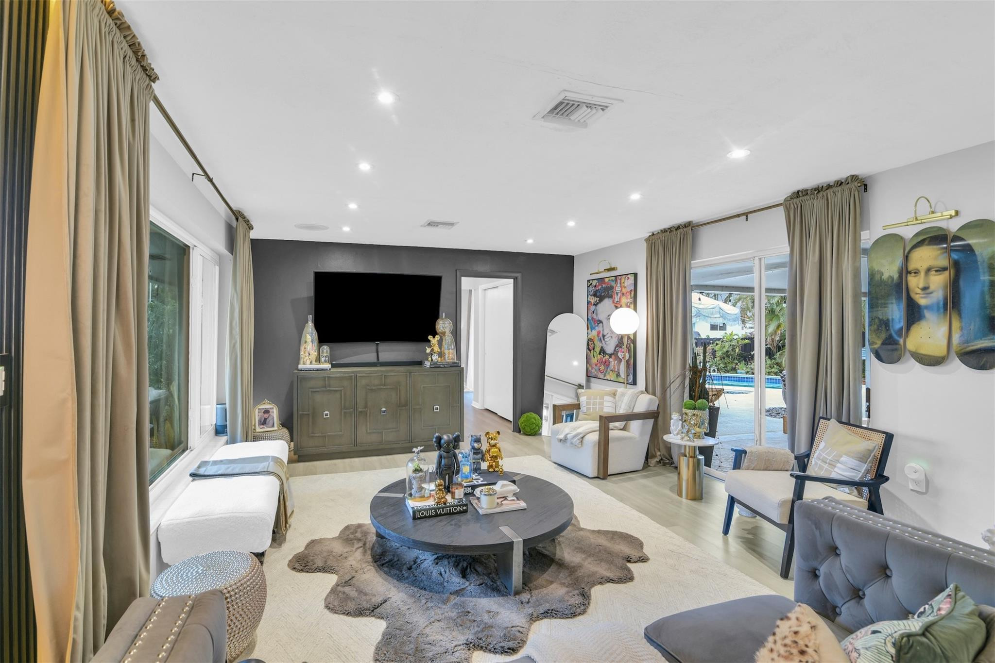 100 SW 17th Street