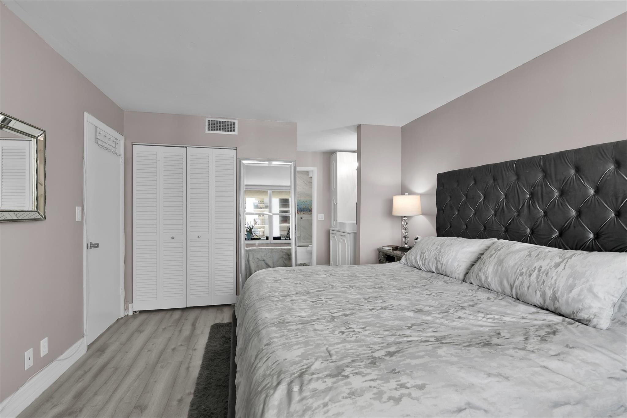 3015 N Ocean Boulevard 6E