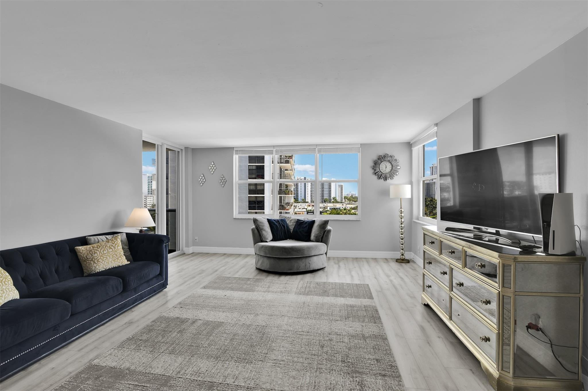 3015 N Ocean Boulevard 6E