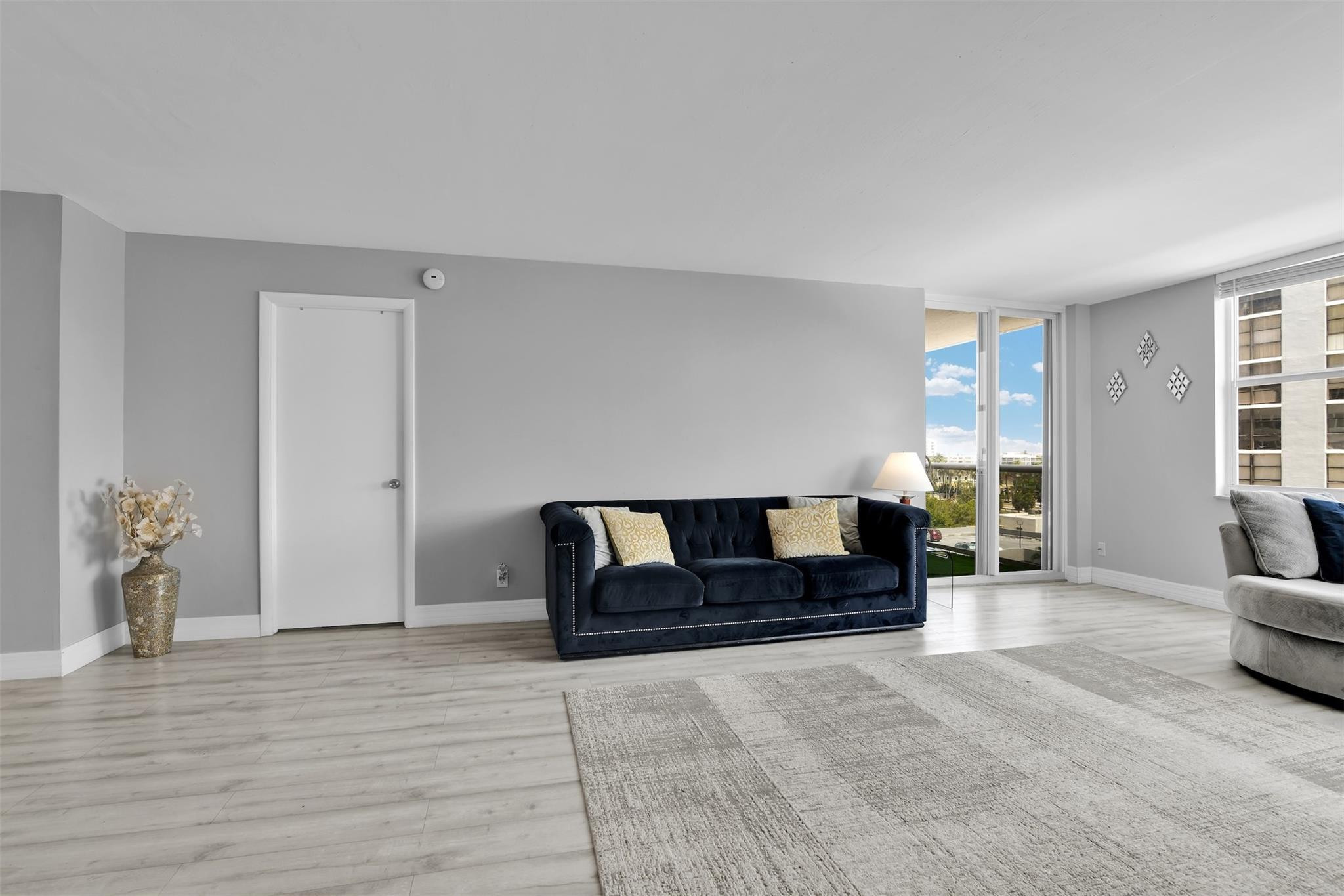 3015 N Ocean Boulevard 6E