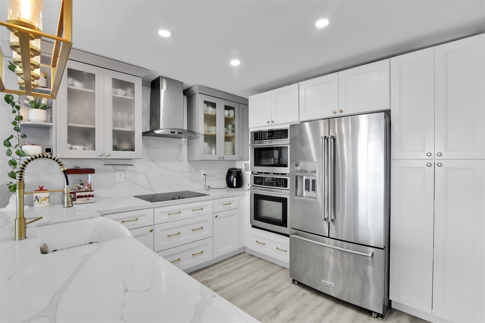 3015 N Ocean Boulevard 6E