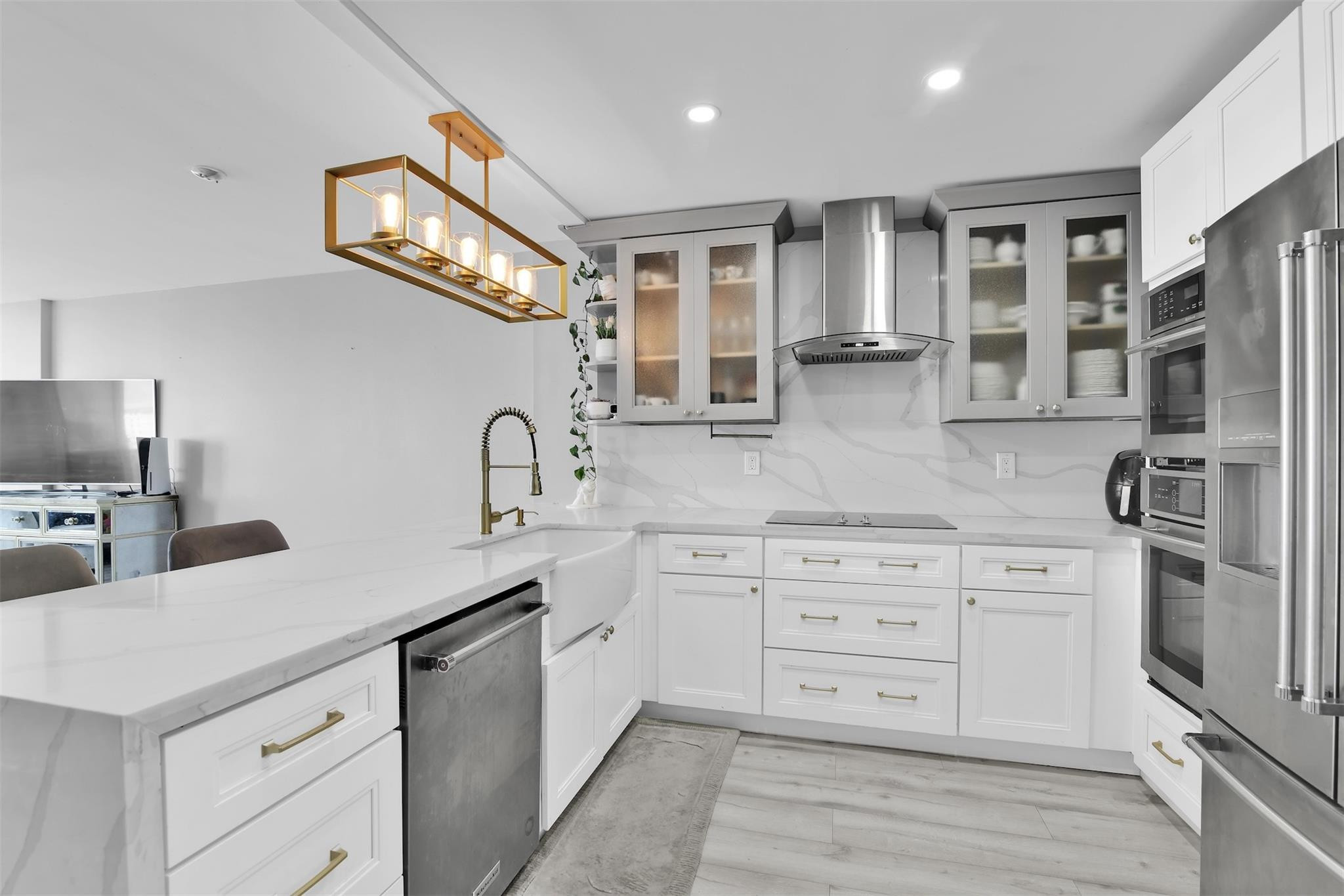 3015 N Ocean Boulevard 6E