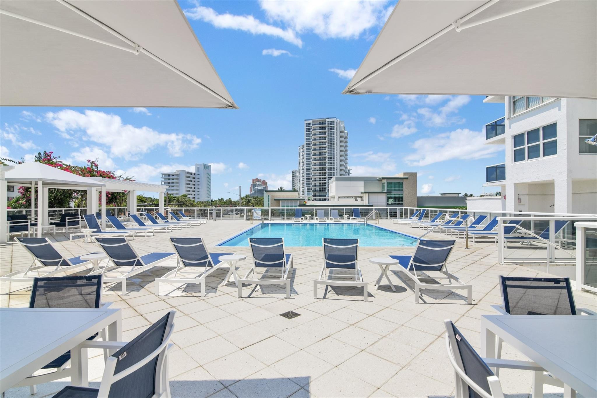 3015 N Ocean Boulevard 6E