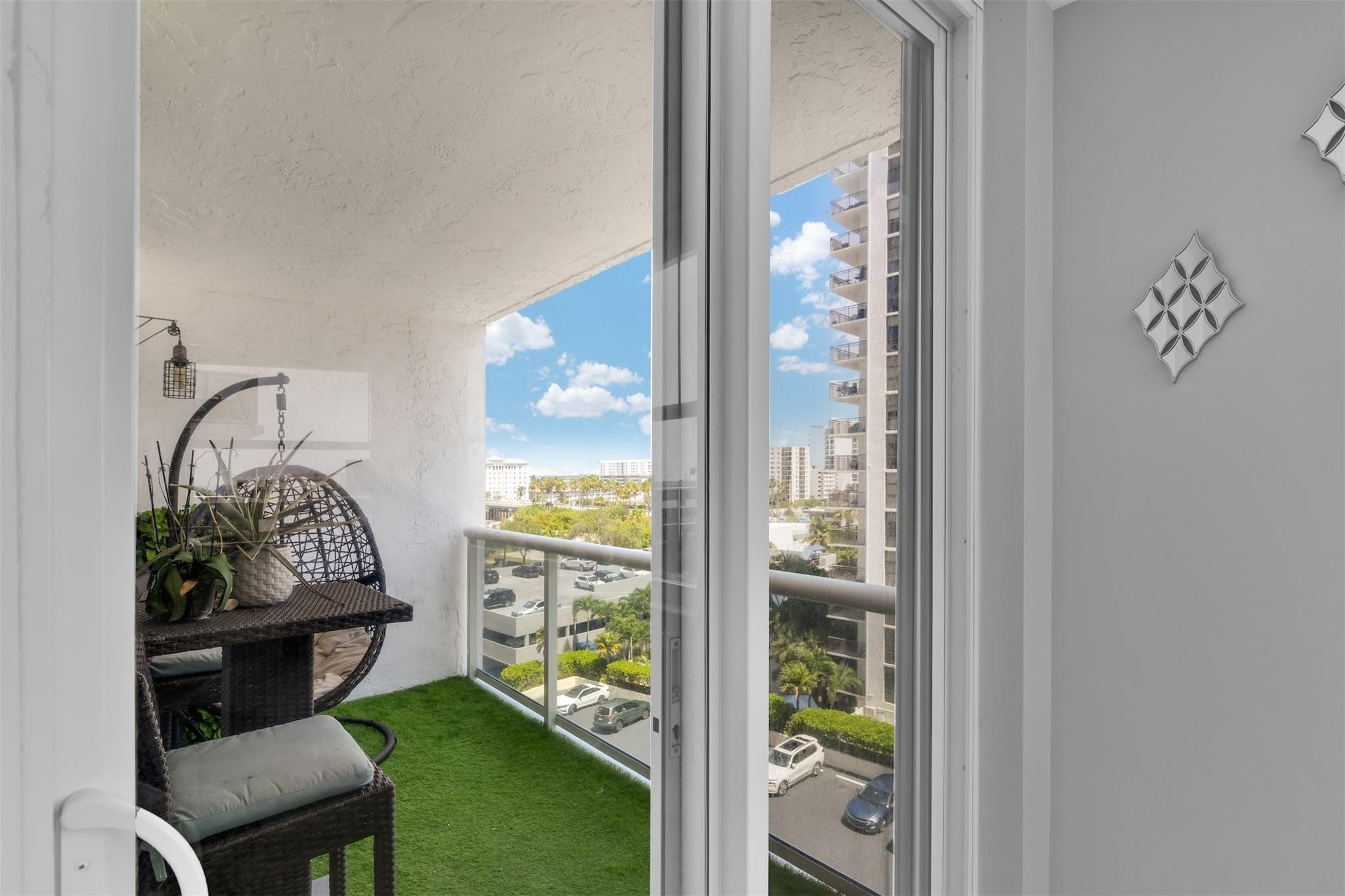 3015 N Ocean Boulevard 6E