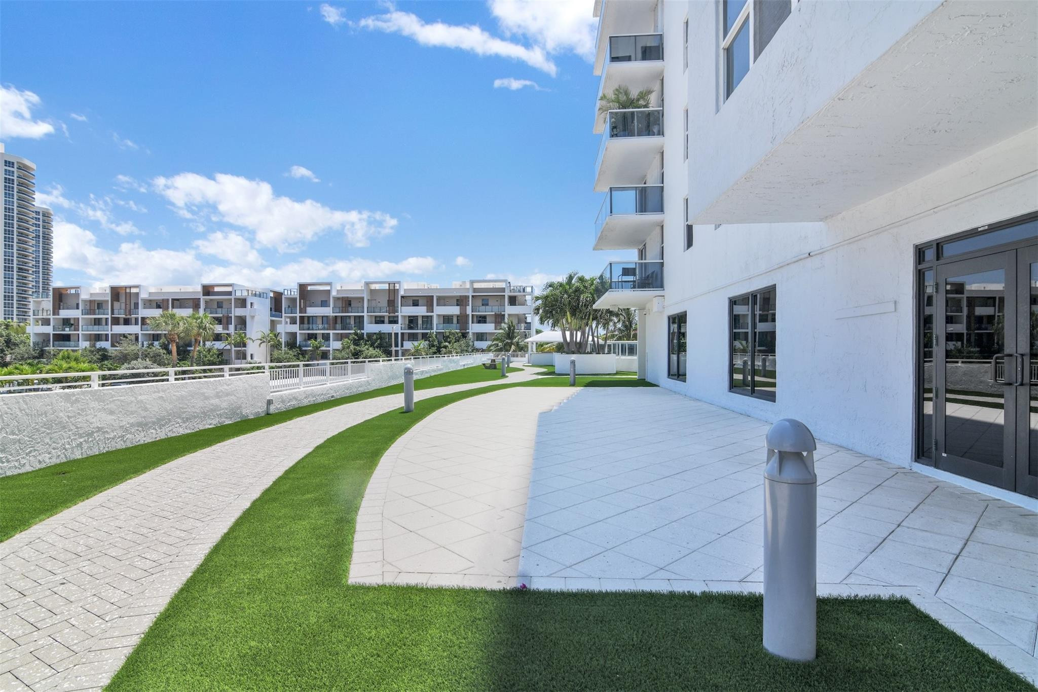 3015 N Ocean Boulevard 6E