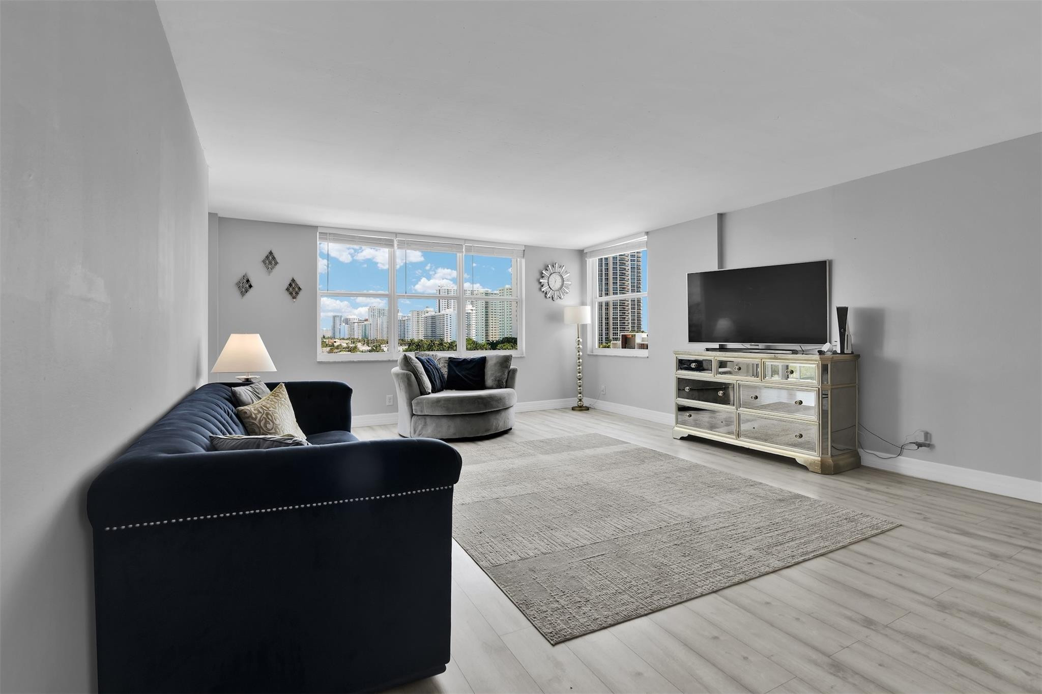 3015 N Ocean Boulevard 6E