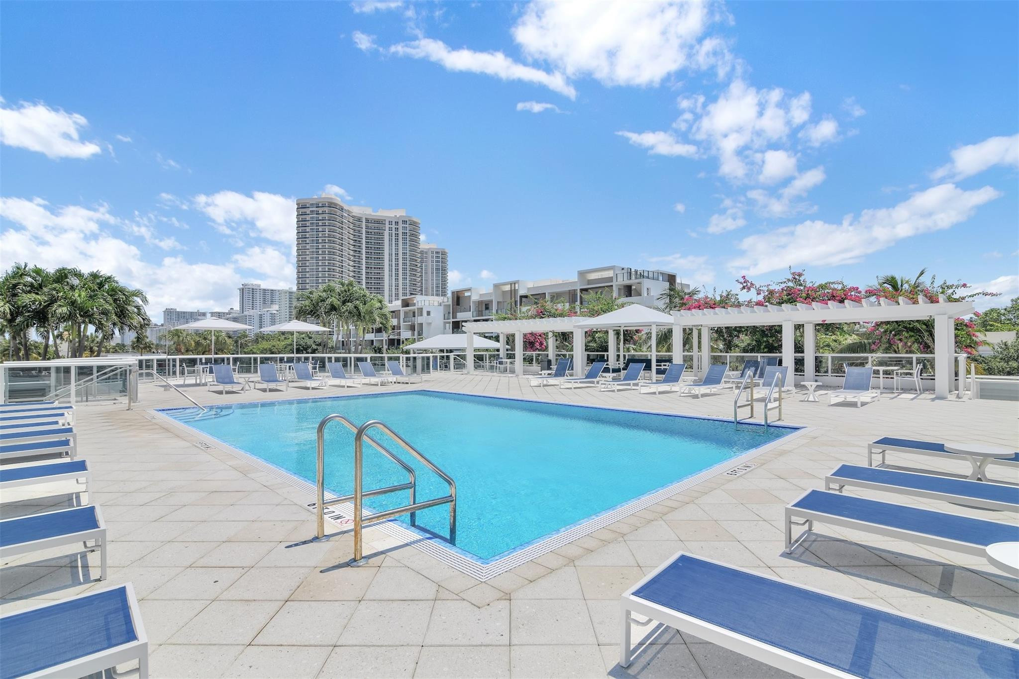 3015 N Ocean Boulevard 6E