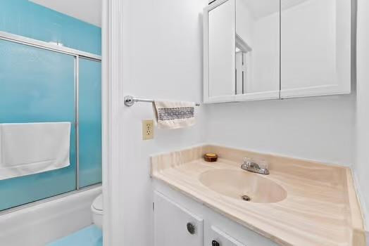 120 Cypress Club Drive 215