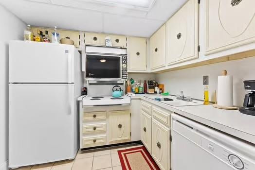 120 Cypress Club Drive 215