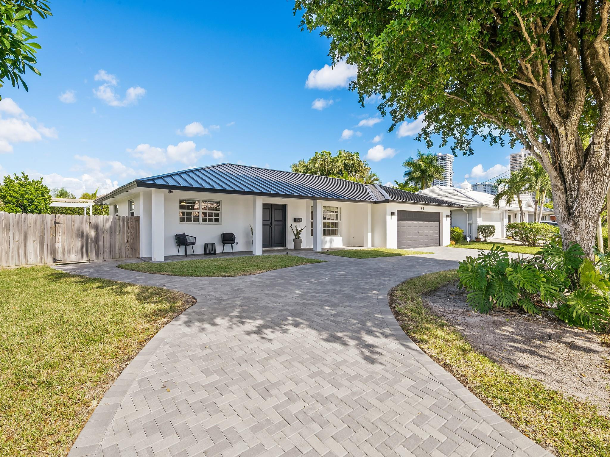 44 Fort Royal Island