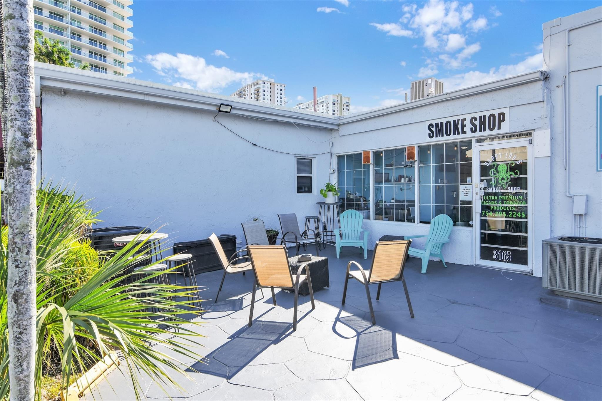 3165 E Atlantic Boulevard