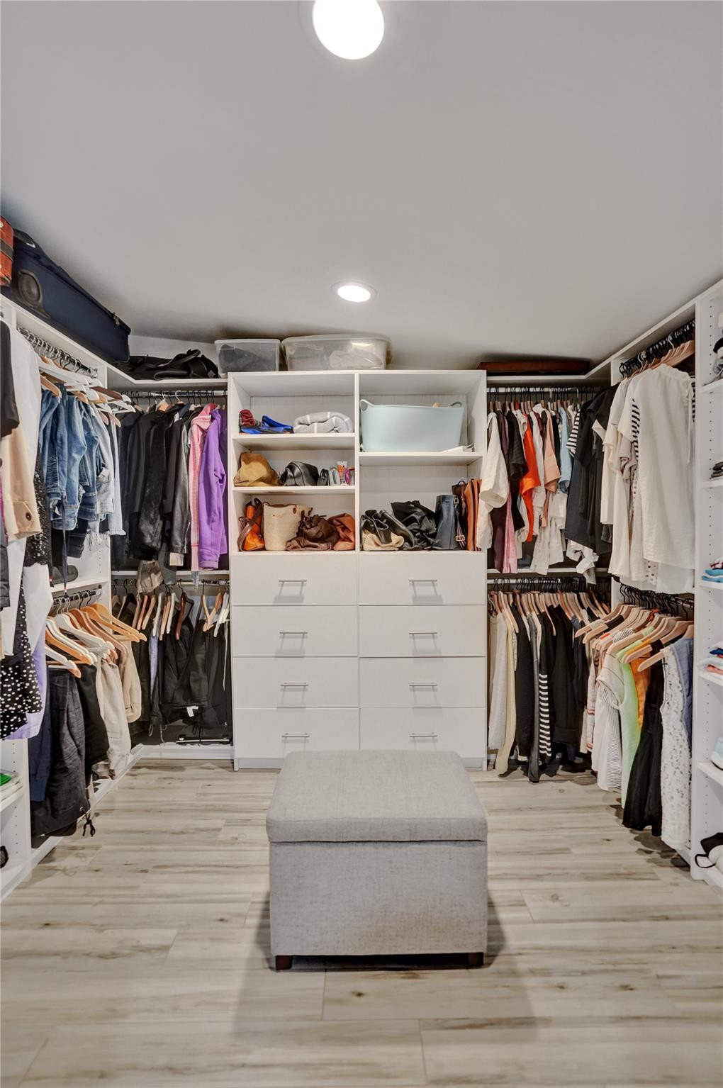 2111 N Ocean Boulevard