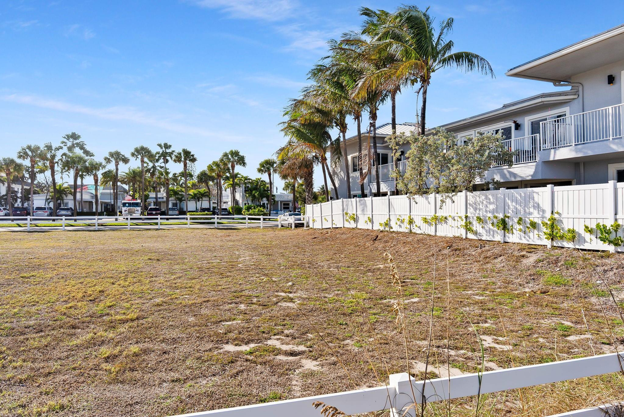 4546-4560 El Mar Drive, Lauderdale-By-The-Sea